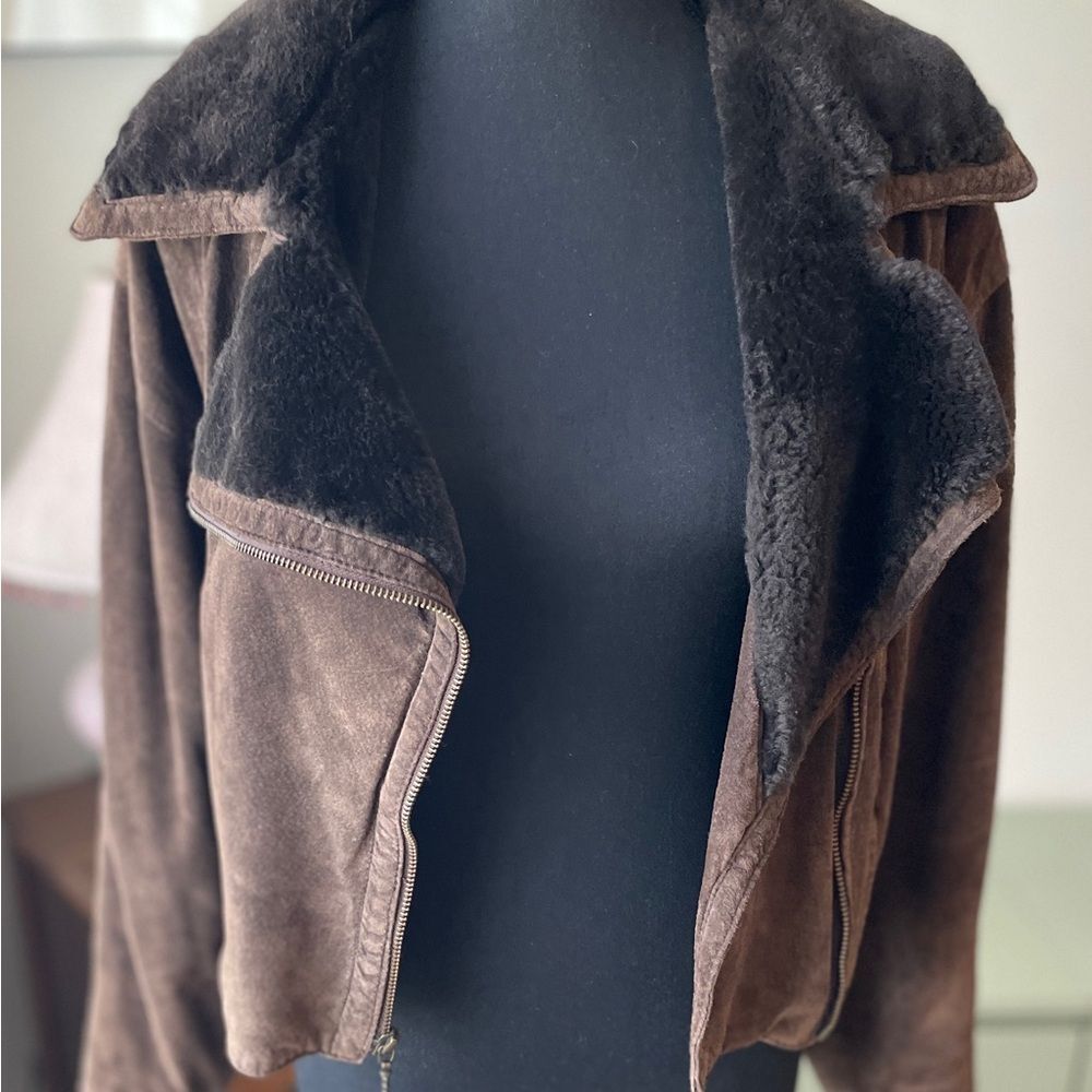 Brown leather and fur Collar Jacket - Picture 3 of 11
